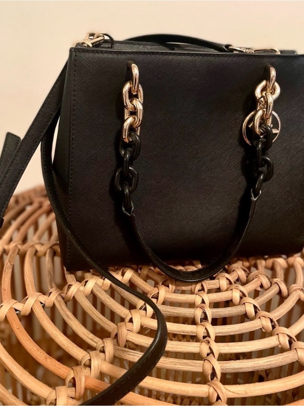 Michael Kors Cynthia Black Leather Purse New - Picture 3 of 11